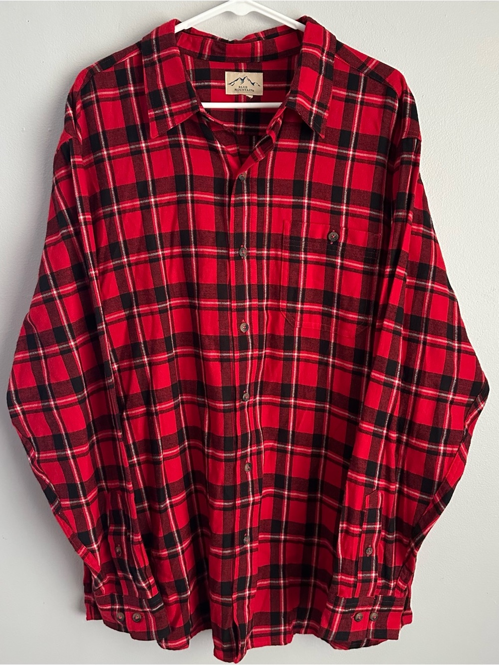 Men’s 2X red plaid flannel blue mountain long sleeve button down 2xl